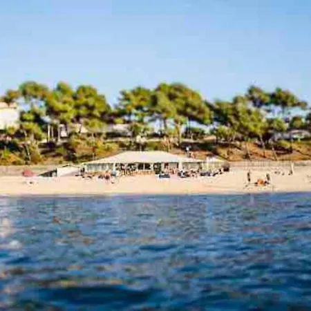 Bel Bord De 4 Pers Centre 阿卡雄